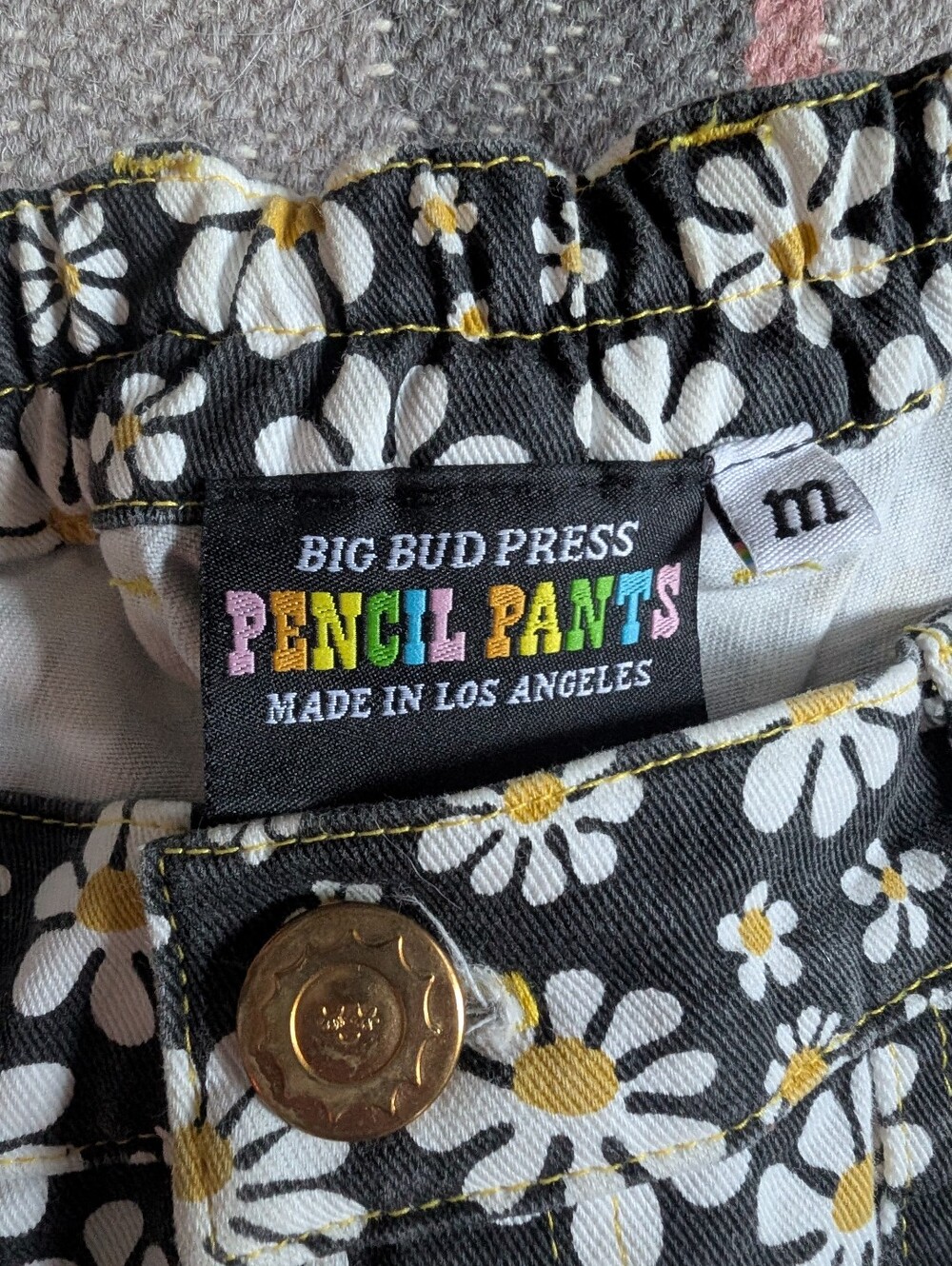 Big Bud Press Black Daisy Print Tapered Pencil Pants M ( Sz 10/12) - Picture 4 of 6
